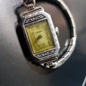 Antique Benrus 6 Jewels Lady's Watch Mechanical Art Deco WORKING ART DECO DESIGN